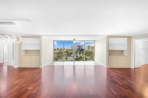 435 S Gulfstream Avenue Sarasota FL 34236