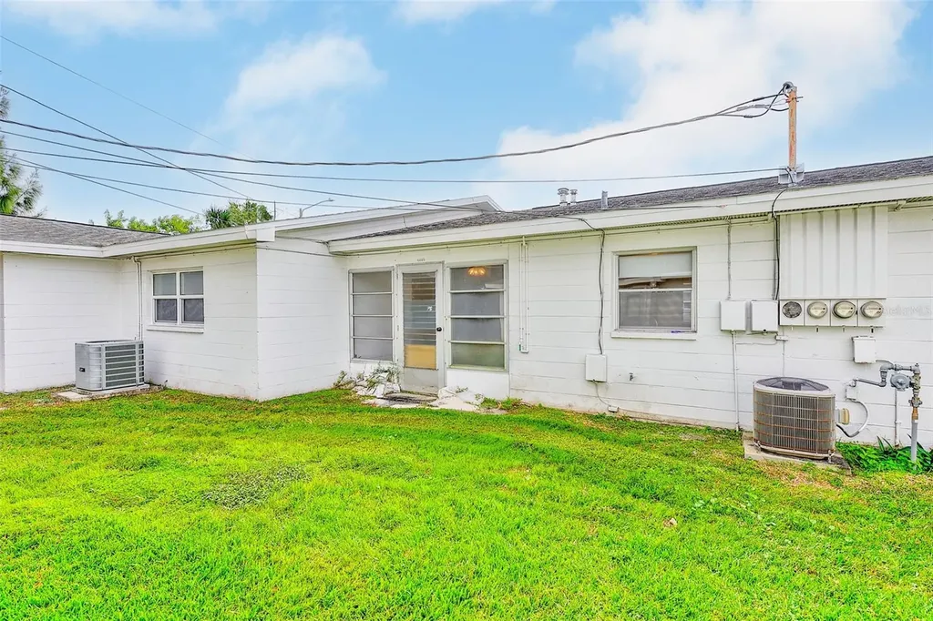4995 Trillium Court N Pinellas Park FL 33782