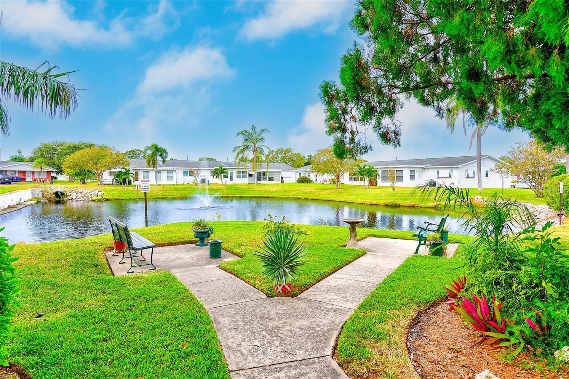 4995 Trillium Court N Pinellas Park FL 33782