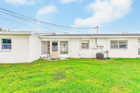 4995 Trillium Court N Pinellas Park FL 33782