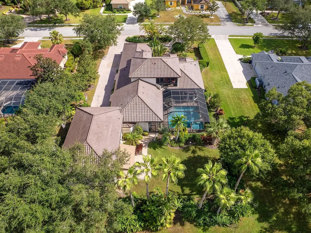 10528 Cheval Place Lakewood Ranch FL 34202