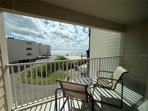 2506 N Rocky Point Drive Tampa FL 33607