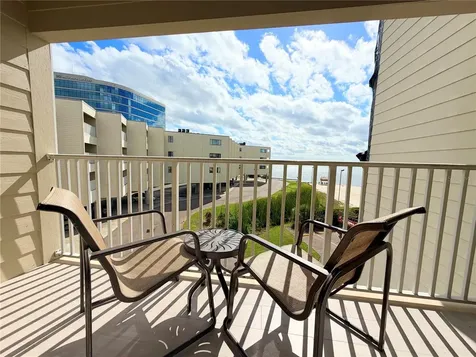 2506 N Rocky Point Drive Tampa FL 33607