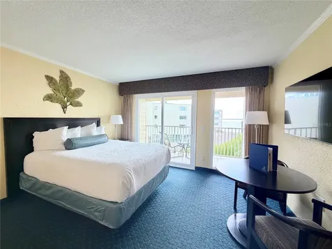 2506 N Rocky Point Drive Tampa FL 33607