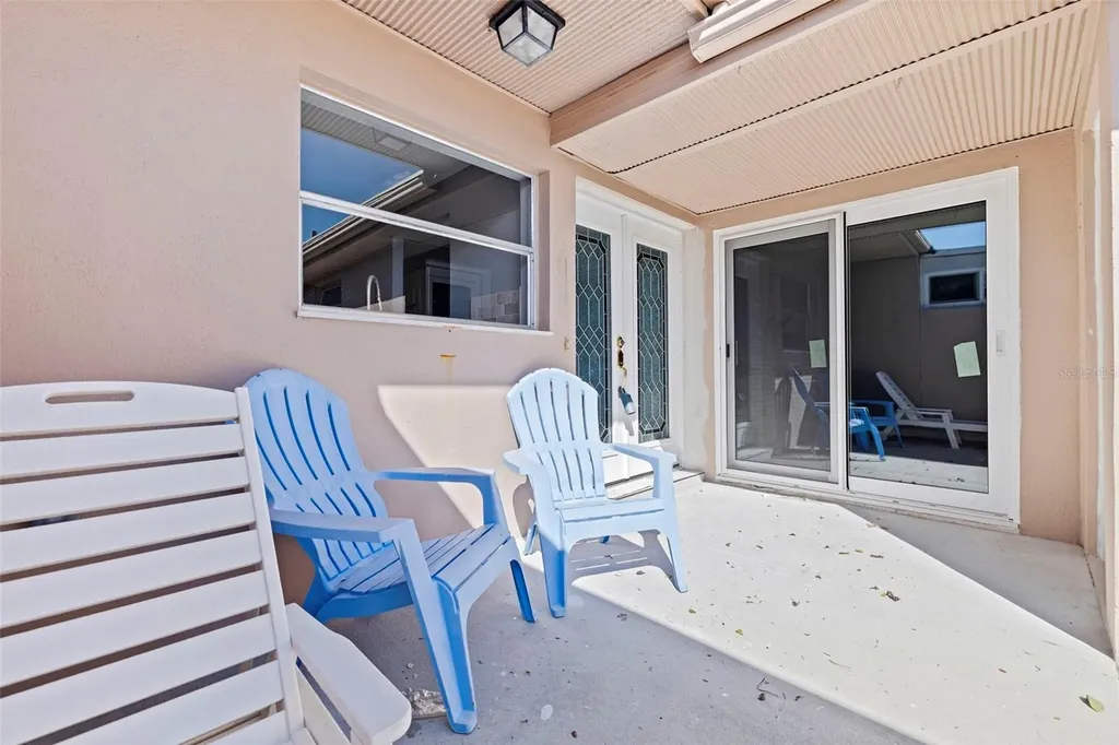 409 Boca Ciega Point Boulevard S St Petersburg FL 33708