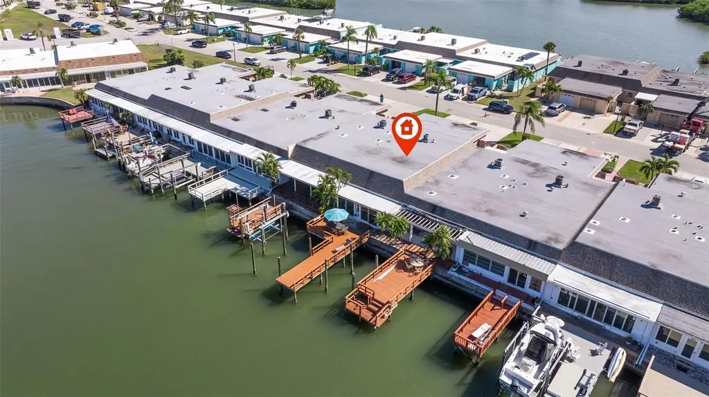 409 Boca Ciega Point Boulevard S St Petersburg FL 33708