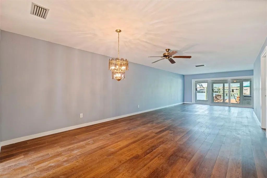 409 Boca Ciega Point Boulevard S St Petersburg FL 33708