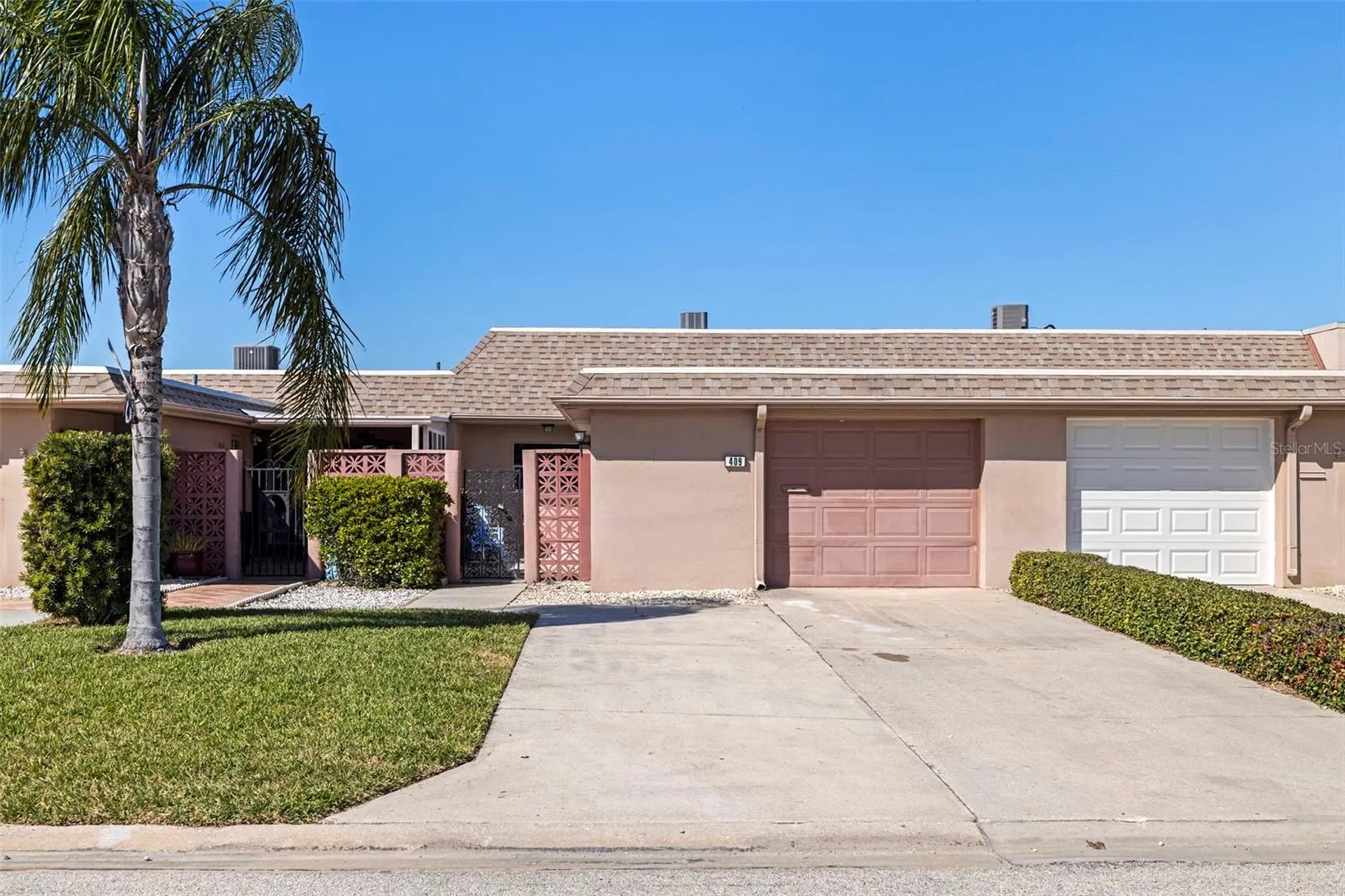 409 Boca Ciega Point Boulevard S St Petersburg FL 33708