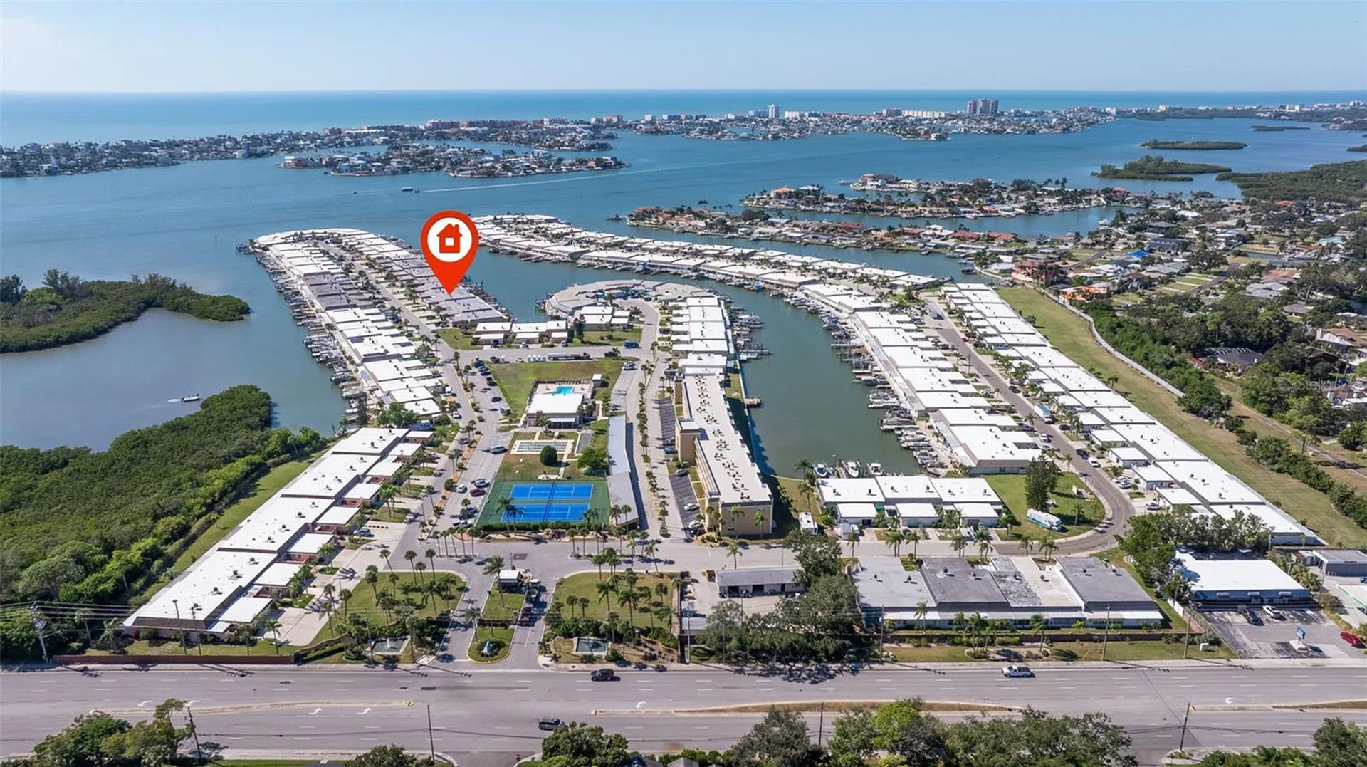 409 Boca Ciega Point Boulevard S St Petersburg FL 33708