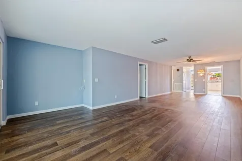 409 Boca Ciega Point Boulevard S St Petersburg FL 33708