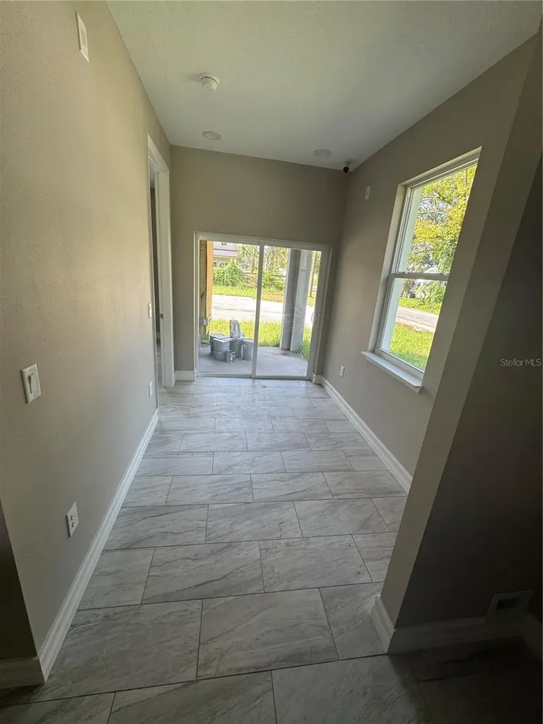 5238 2nd Street Orlando FL 32810