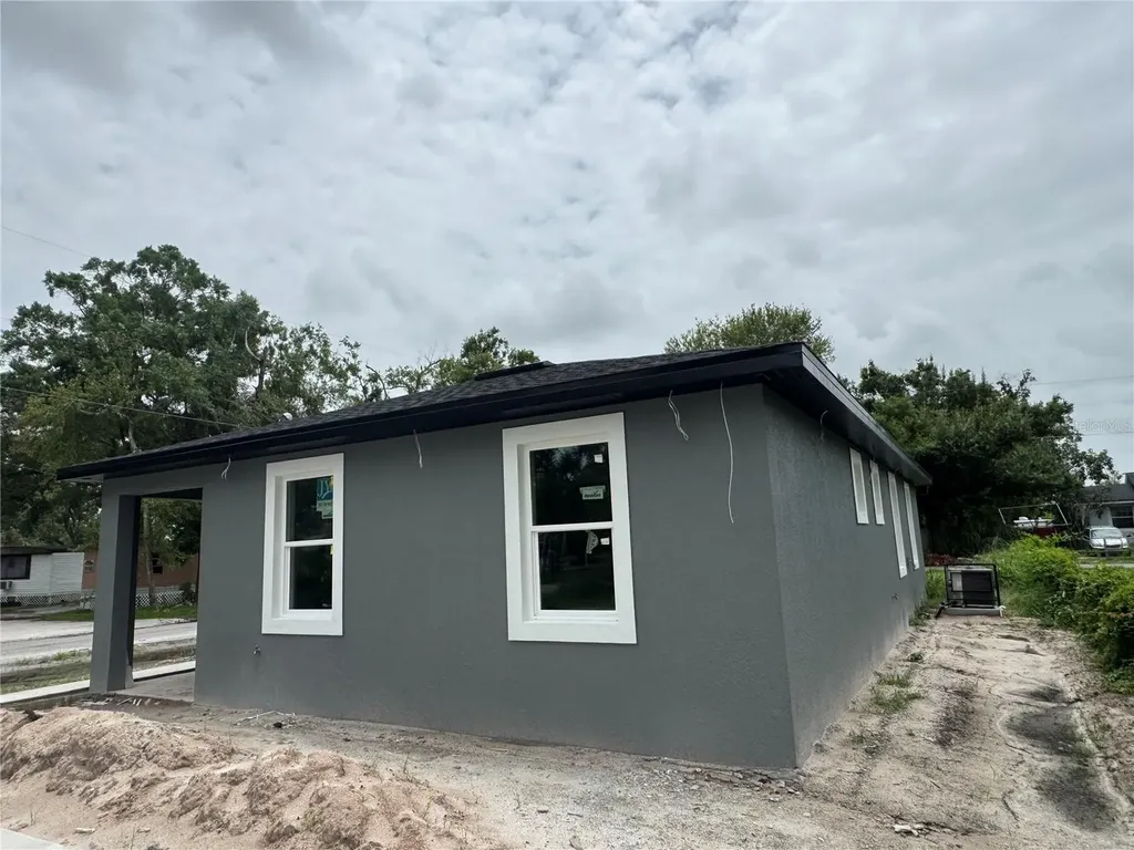5238 2nd Street Orlando FL 32810