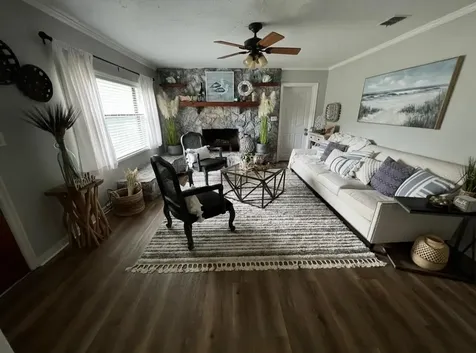 3887 E C-466 Road Oxford FL 34484