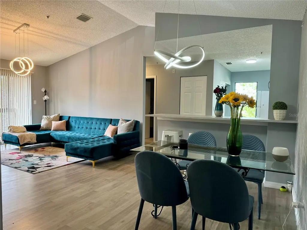 4036 Crockers Lake Boulevard Sarasota FL 34238