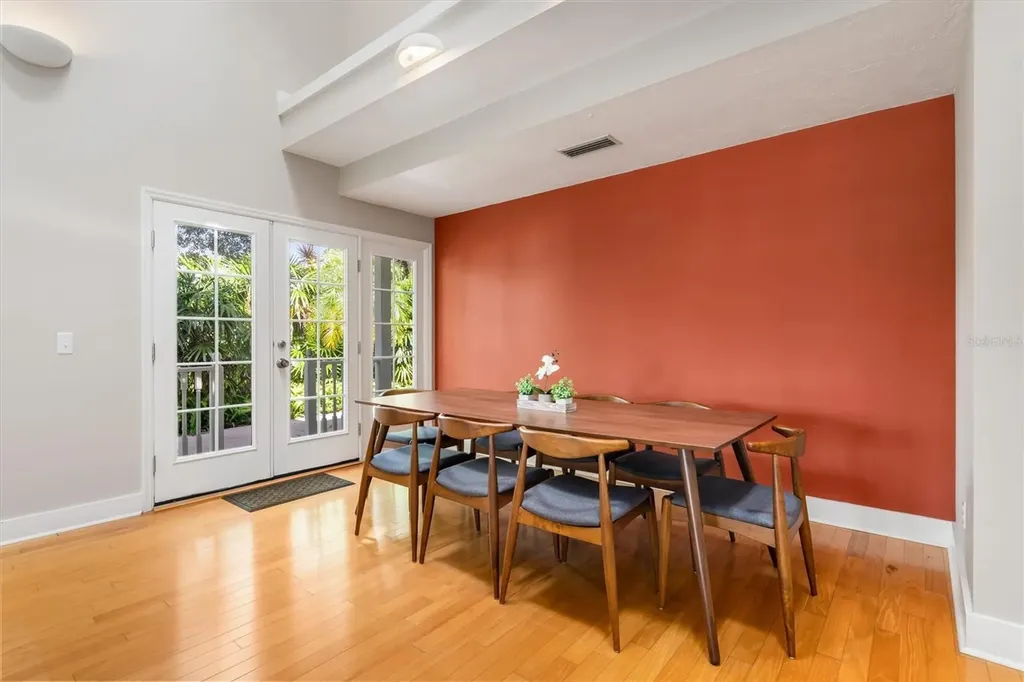 1231 S Orange Avenue Sarasota FL 34239