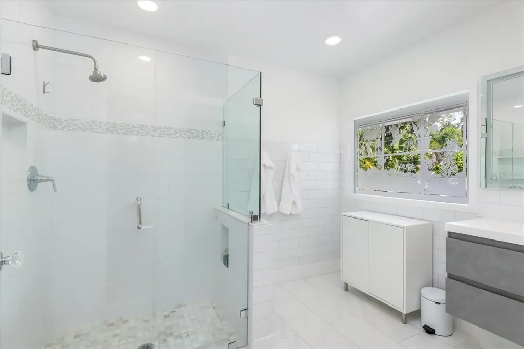 1231 S Orange Avenue Sarasota FL 34239