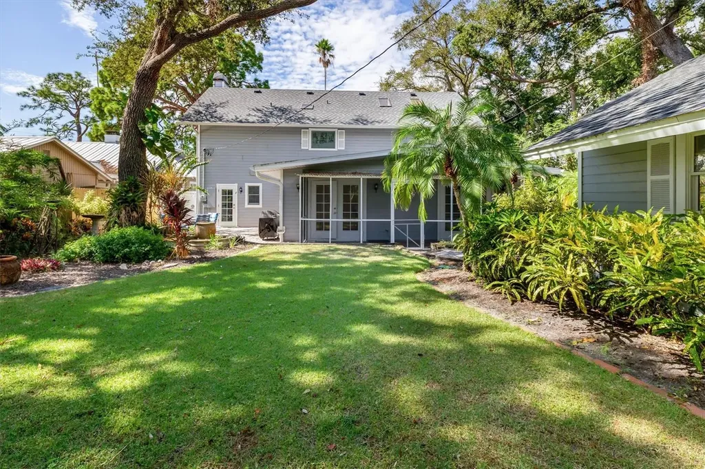 1231 S Orange Avenue Sarasota FL 34239