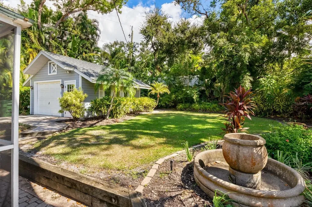 1231 S Orange Avenue Sarasota FL 34239