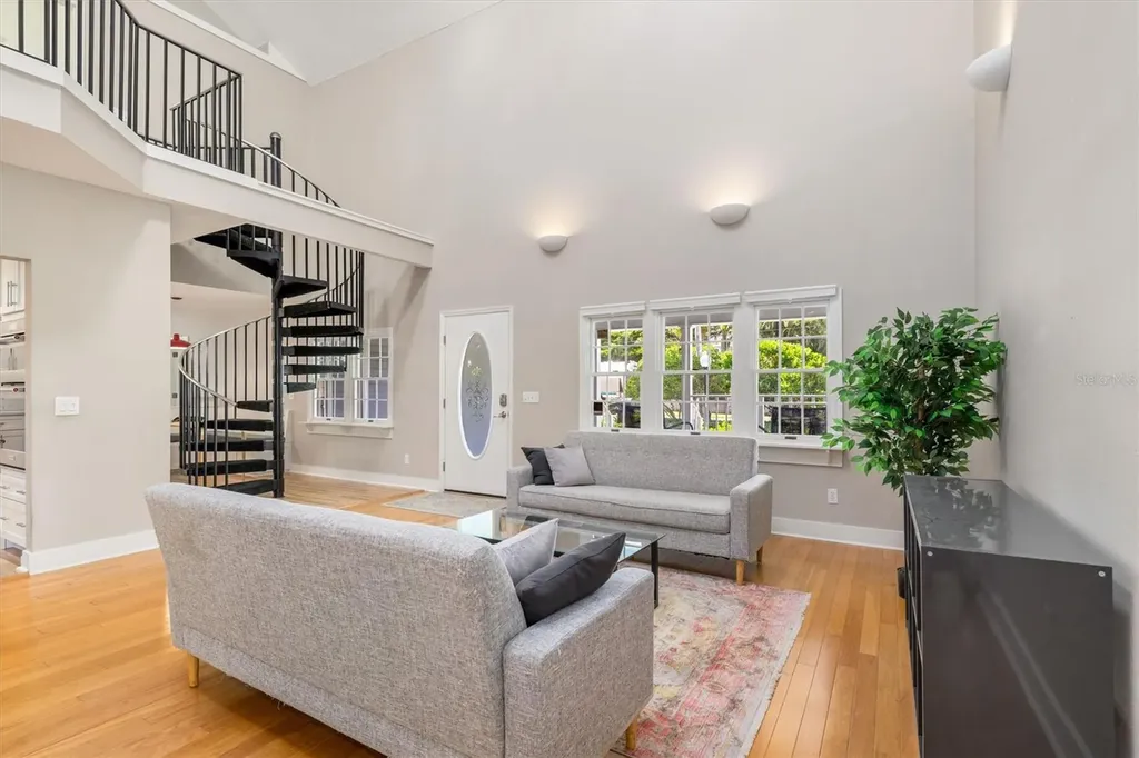1231 S Orange Avenue Sarasota FL 34239