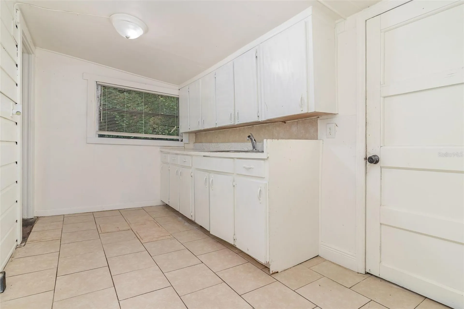 5023 College Drive Orlando FL 32811