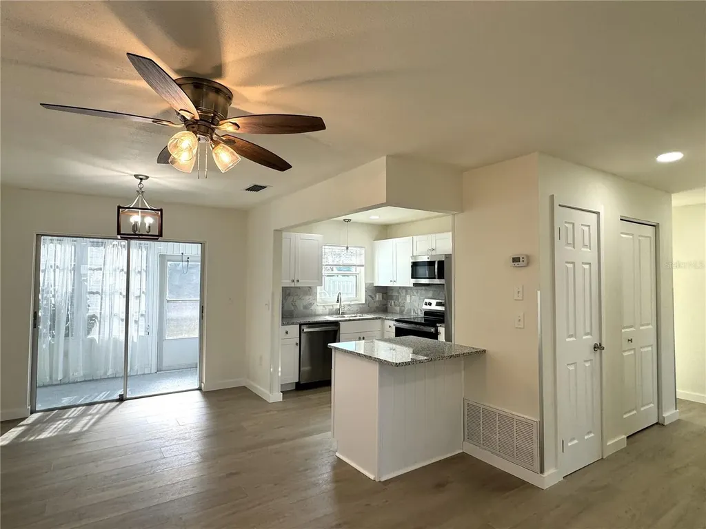 3813 42nd Street W Bradenton FL 34205