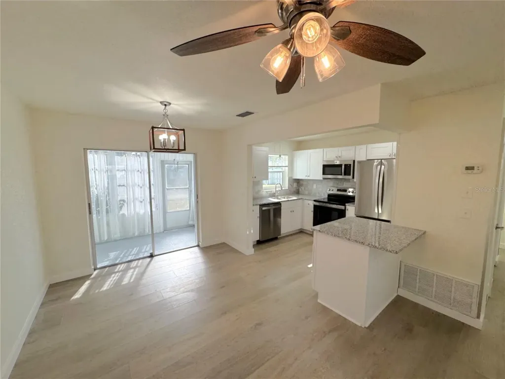 3813 42nd Street W Bradenton FL 34205