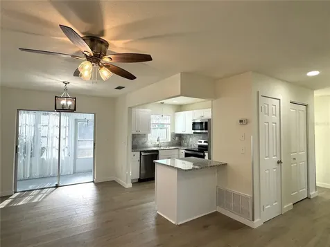 3813 42nd Street W Bradenton FL 34205