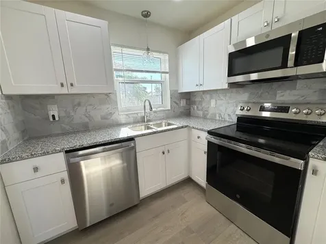 3813 42nd Street W Bradenton FL 34205
