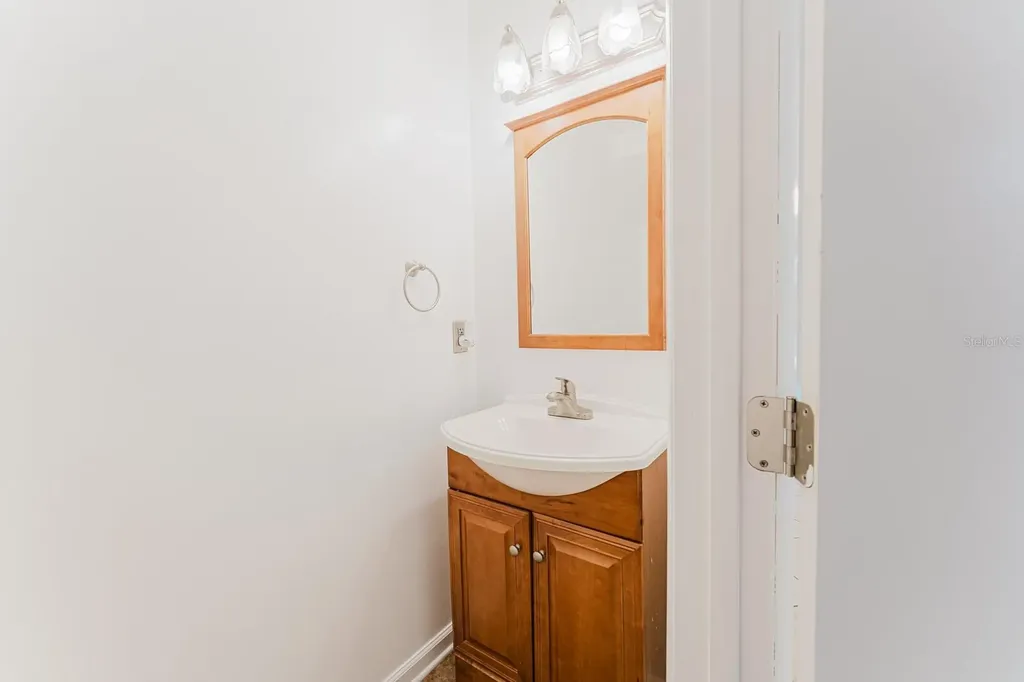 5990 Scotchwood Glen Orlando FL 32822