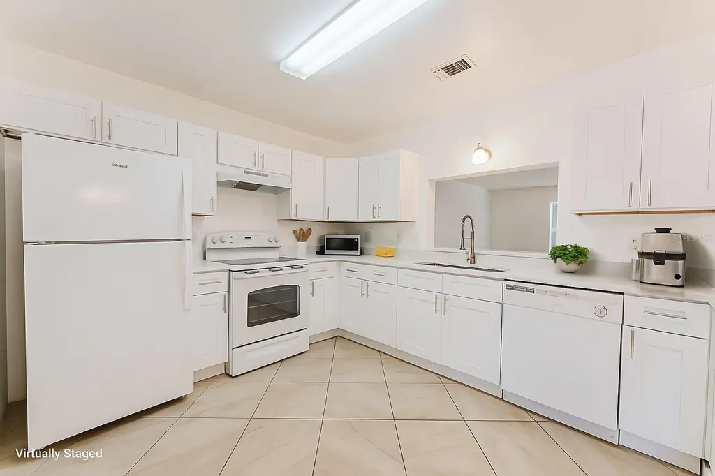 5990 Scotchwood Glen Orlando FL 32822