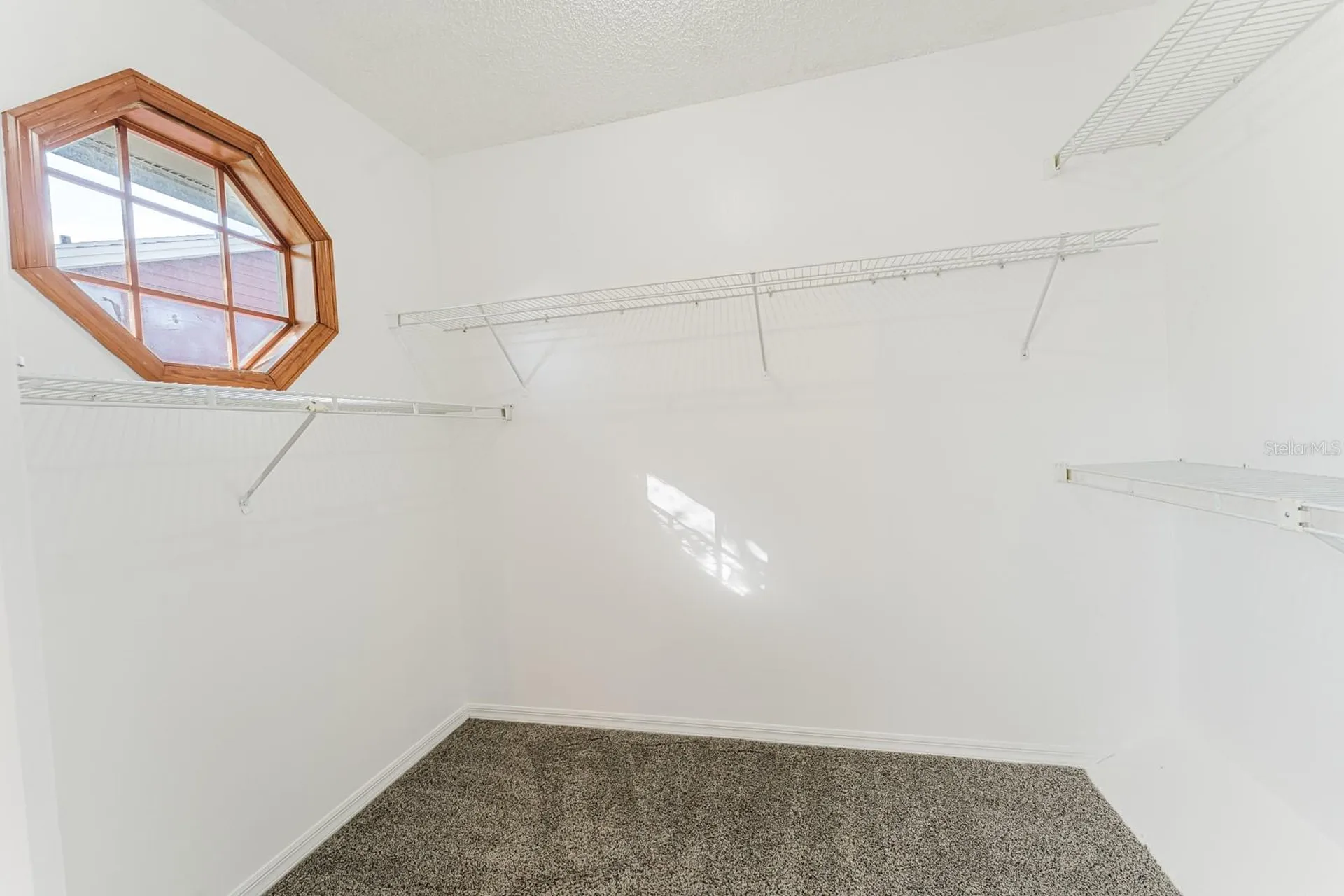 5990 Scotchwood Glen Orlando FL 32822