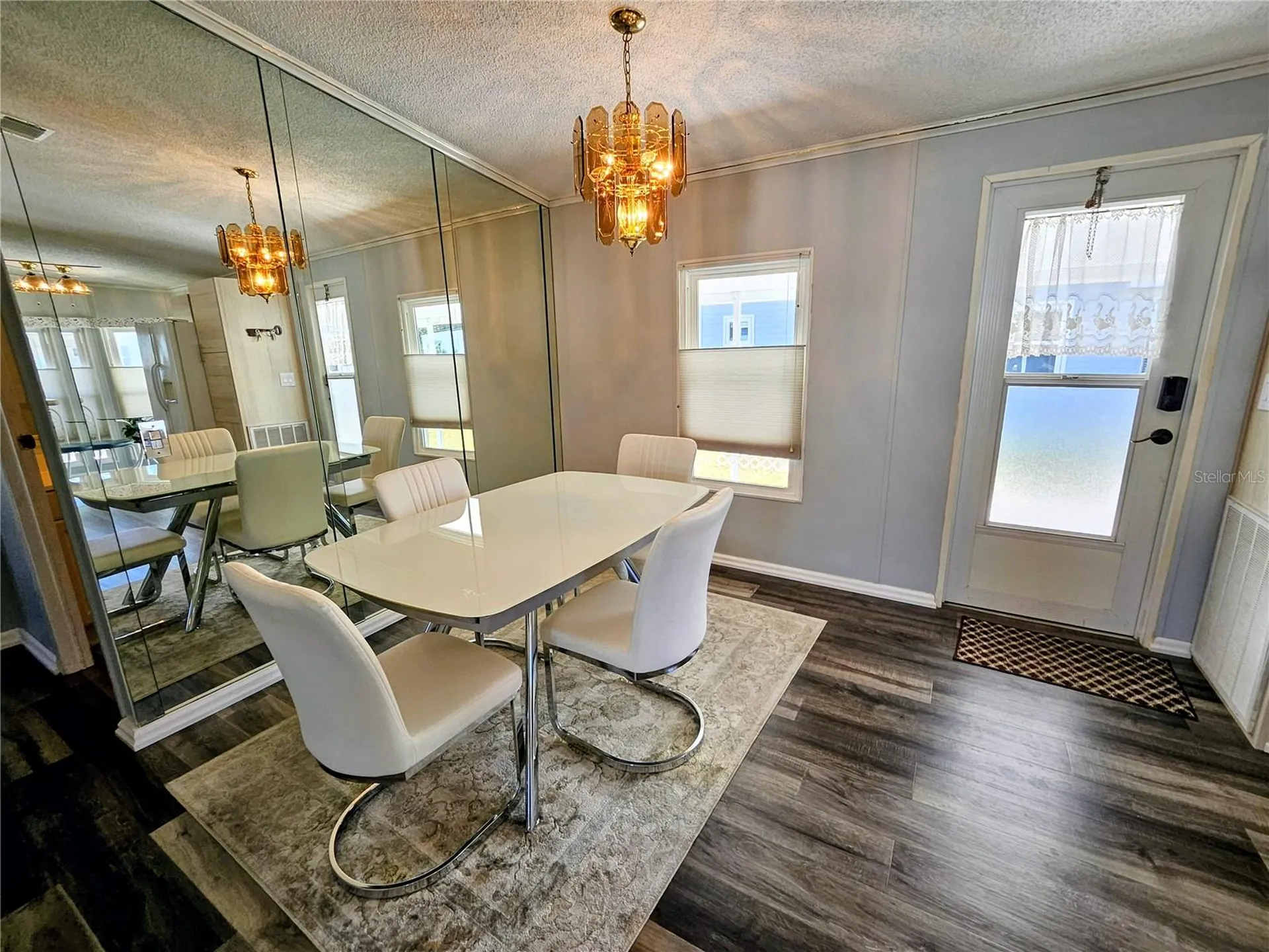 305 Oakwood Boulevard E Sarasota FL 34237