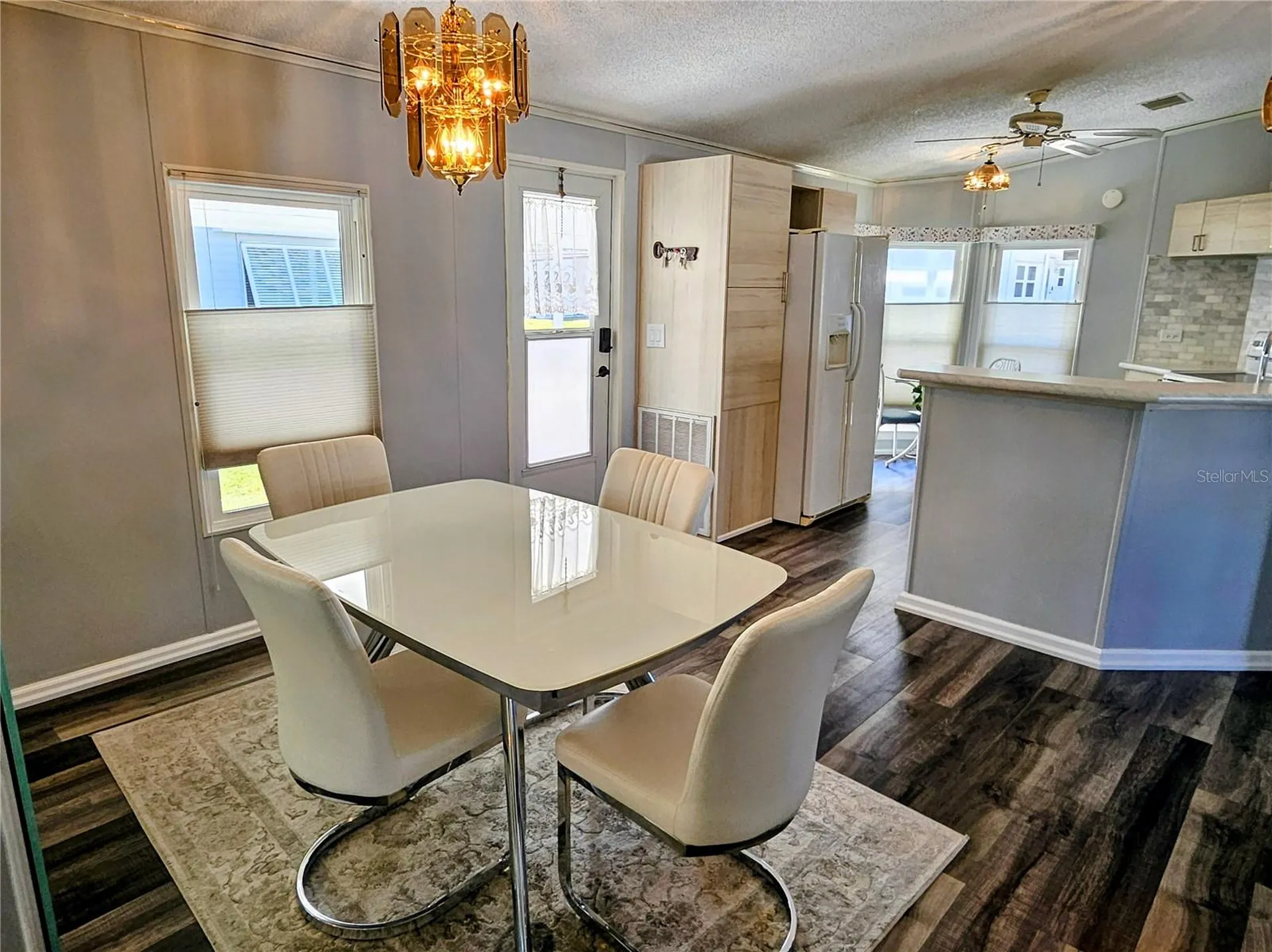 305 Oakwood Boulevard E Sarasota FL 34237