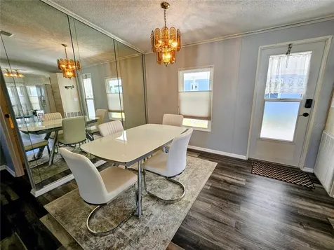305 Oakwood Boulevard E Sarasota FL 34237