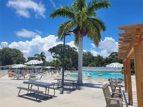 305 Oakwood Boulevard E Sarasota FL 34237