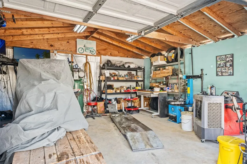 9539 State Road 52 Hudson FL 34669