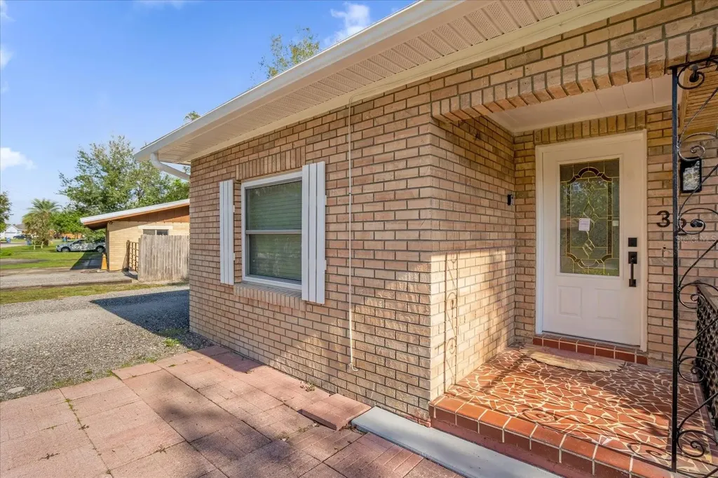 32 Virginia Avenue Deland FL 32724
