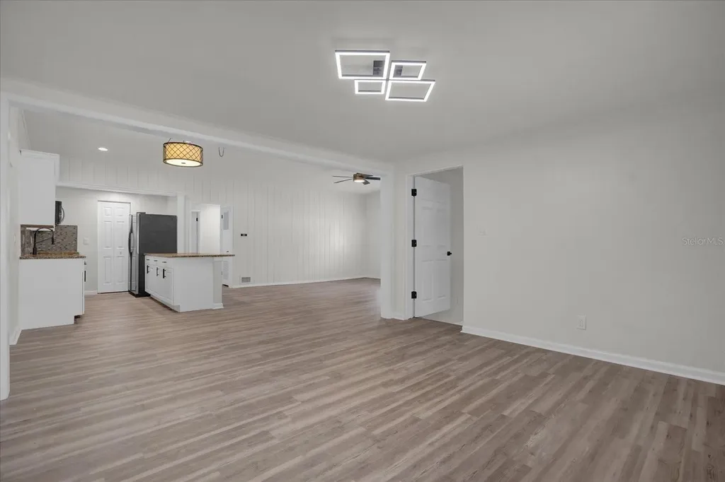 32 Virginia Avenue Deland FL 32724