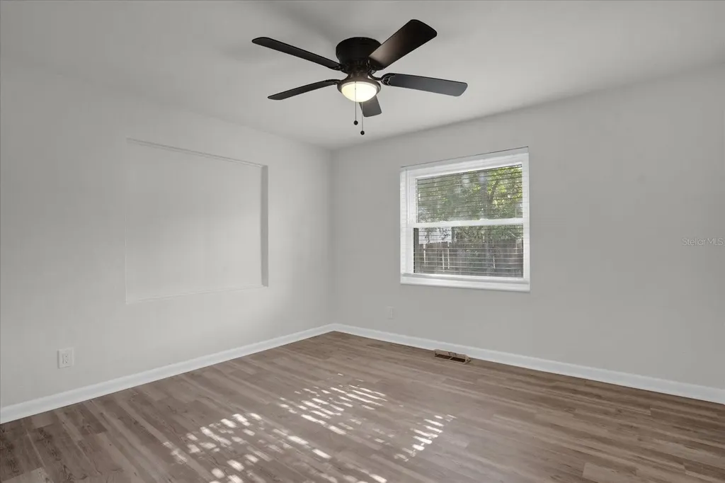 32 Virginia Avenue Deland FL 32724