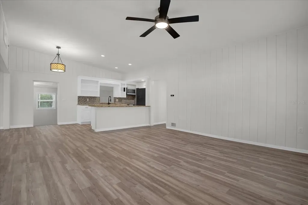 32 Virginia Avenue Deland FL 32724