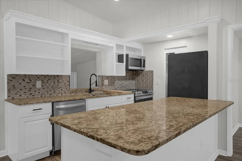 32 Virginia Avenue Deland FL 32724