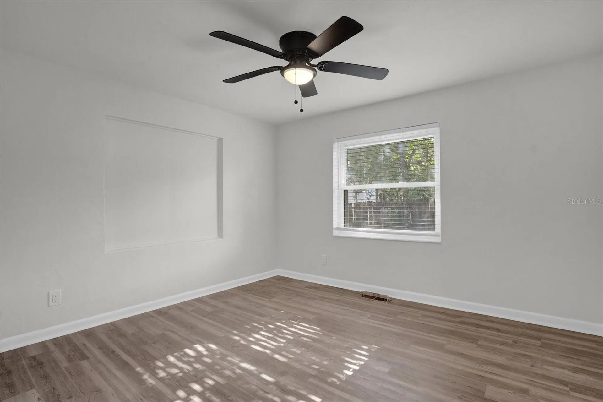 32 Virginia Avenue Deland FL 32724