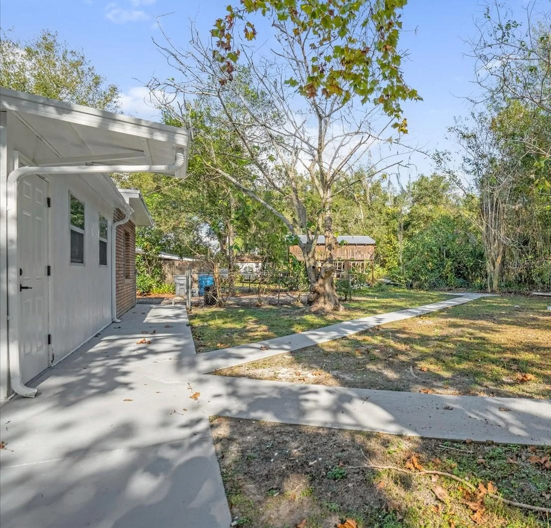 32 Virginia Avenue Deland FL 32724