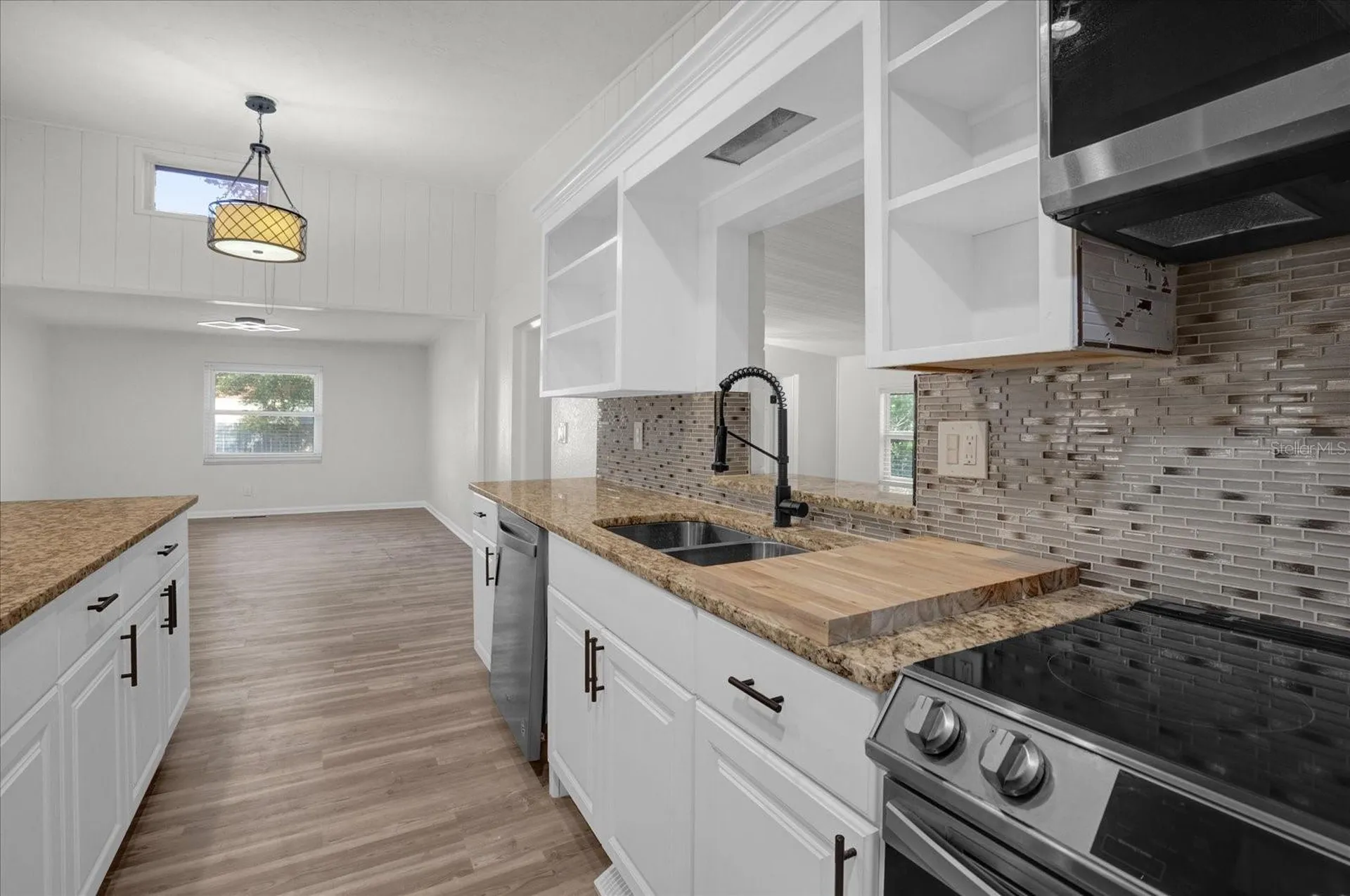 32 Virginia Avenue Deland FL 32724