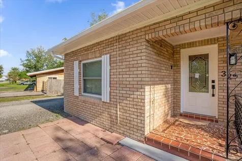 32 Virginia Avenue Deland FL 32724