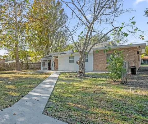 32 Virginia Avenue Deland FL 32724
