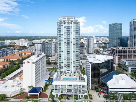 301 1st Street S St Petersburg FL 33701