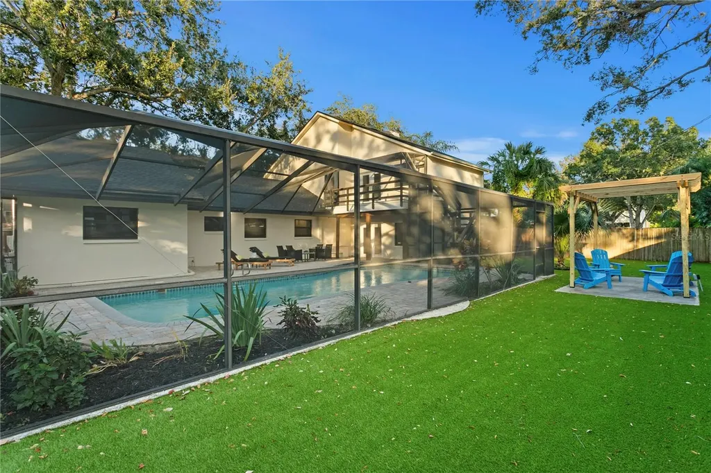 4504 W Lamb Avenue Tampa FL 33629