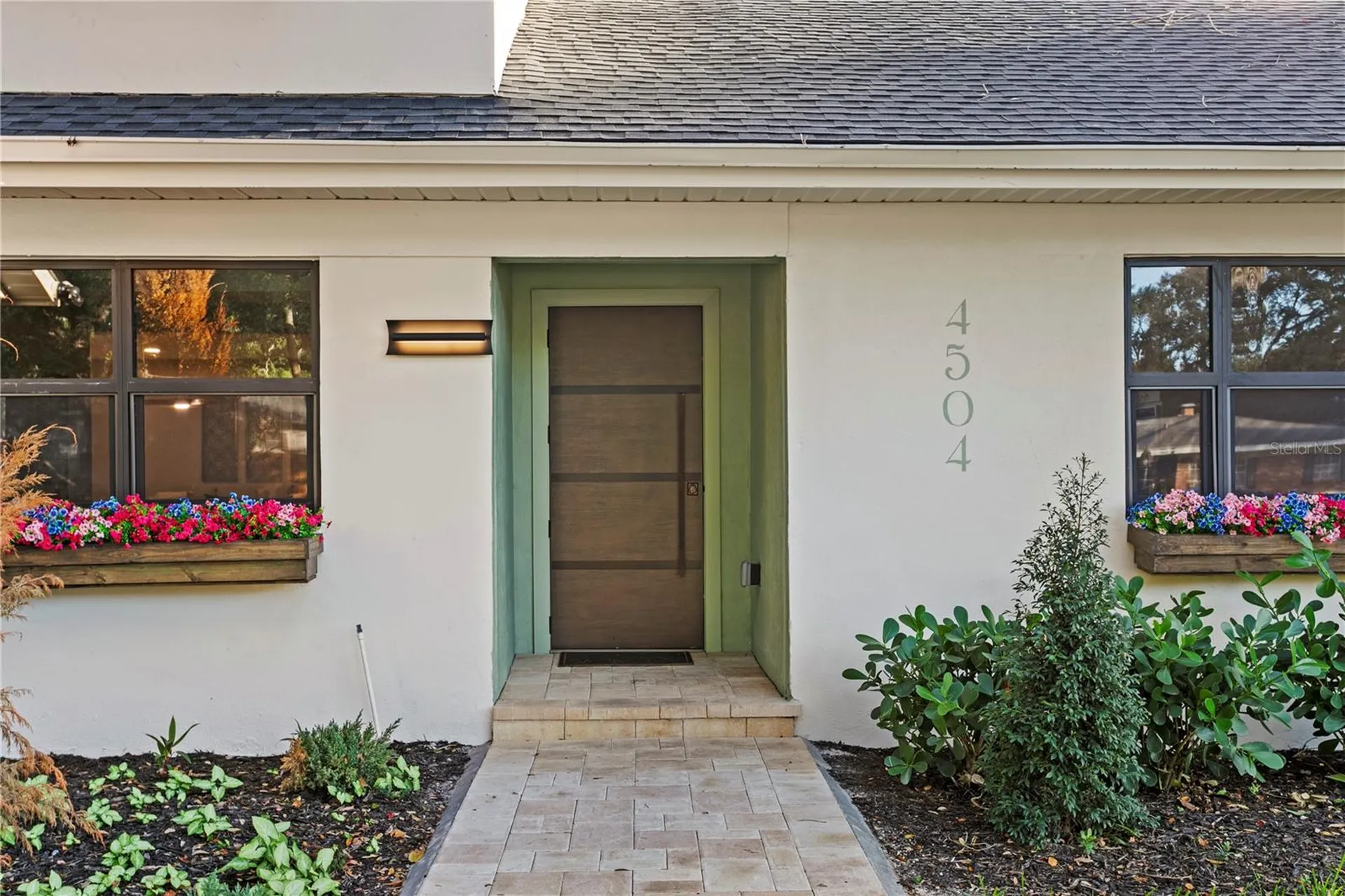 4504 W Lamb Avenue Tampa FL 33629