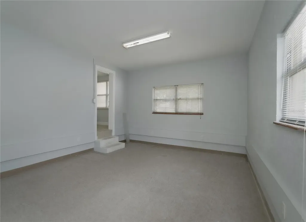 6465 1st Avenue S St Petersburg FL 33707